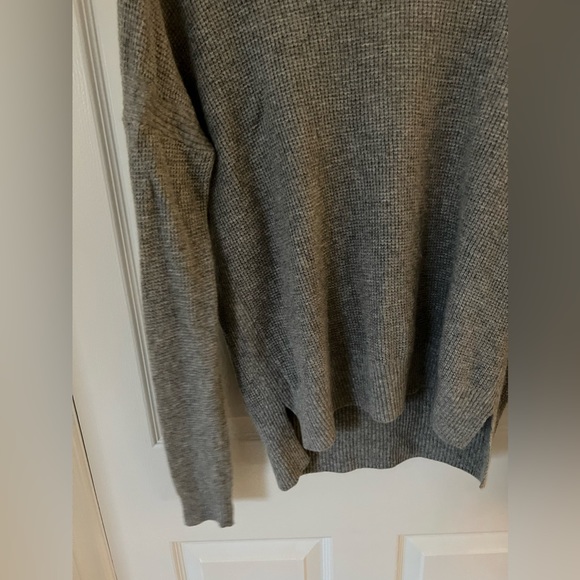 TNA Grey Sweater - Picture 3 of 4